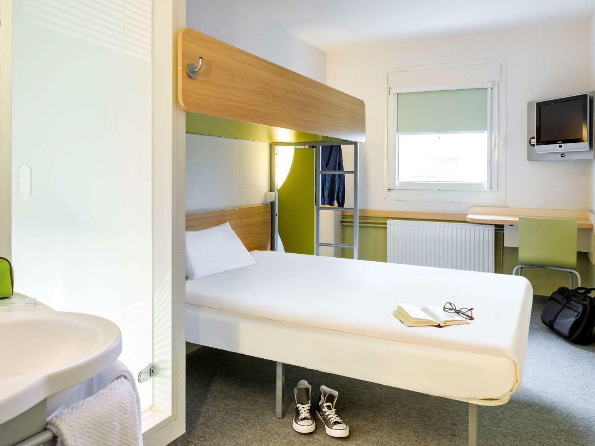Ibis Budget Châteaudun Exterior foto
